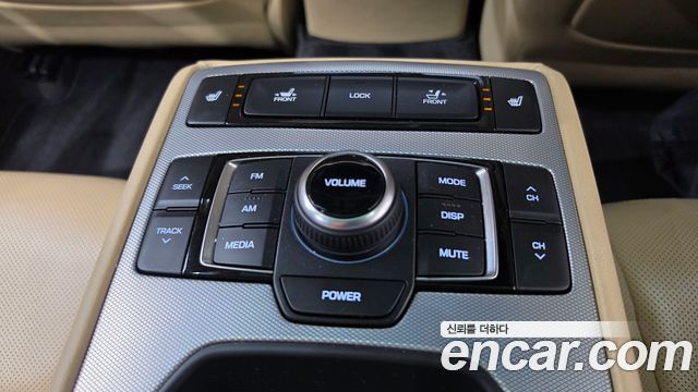 Genesis G80 2018 — photo 23