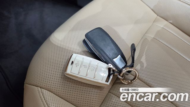 Genesis G80 2018 — photo 33