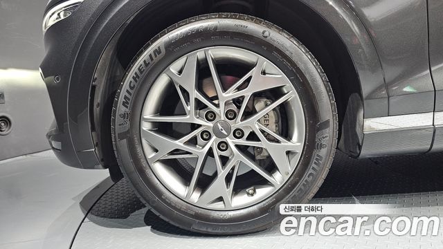 Genesis GV70 2023 — photo 5