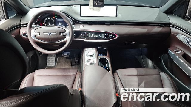 Genesis GV70 2023 — photo 10
