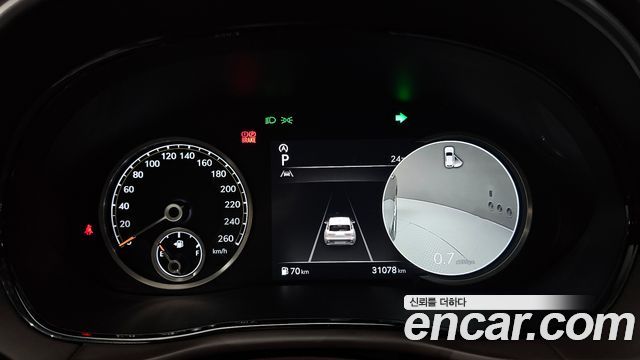 Genesis GV70 2023 — photo 11