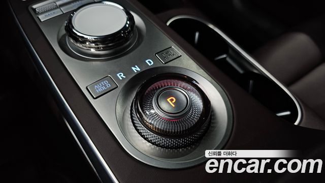 Genesis GV70 2023 — photo 12