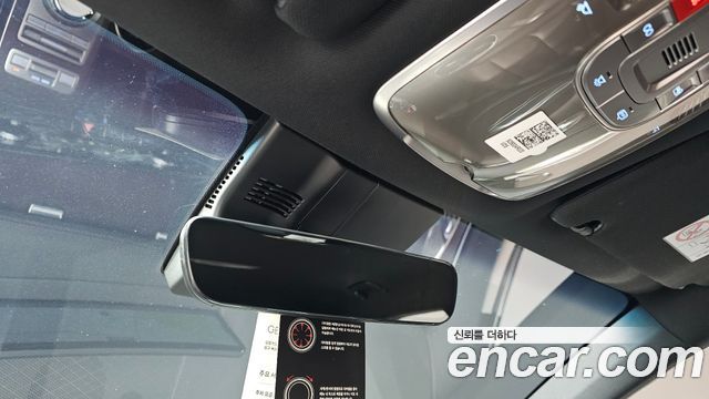 Genesis GV70 2023 — photo 26