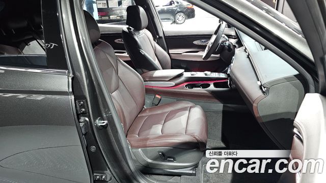 Genesis GV70 2023 — photo 16