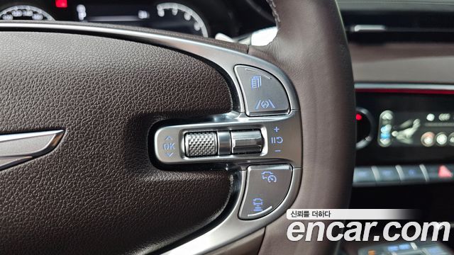 Genesis GV70 2023 — photo 32