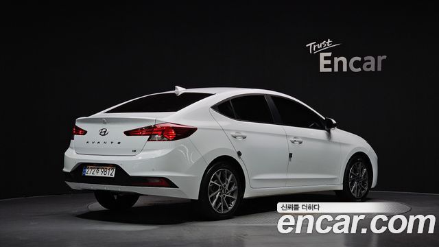 Hyundai AVANTE 2019 — photo 2