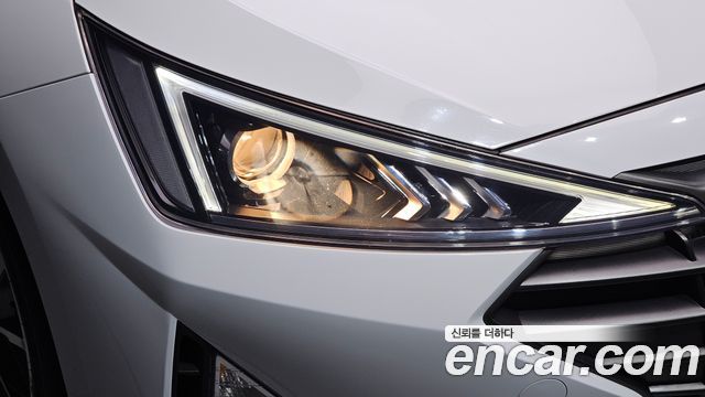 Hyundai AVANTE 2019 — photo 8