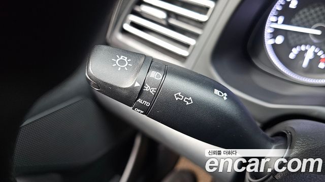 Hyundai AVANTE 2019 — photo 27