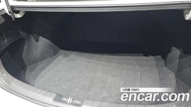 Hyundai AVANTE 2019 — photo 30