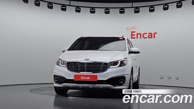 Kia Canival 2016 — photo 3
