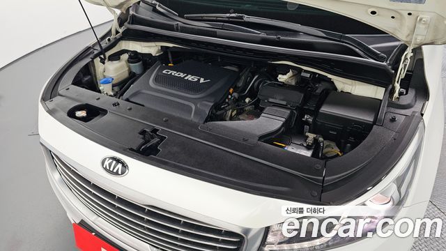 Kia Canival 2016 — photo 6