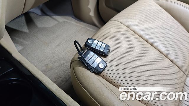 Kia Canival 2016 — photo 21