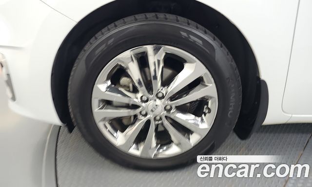 Kia Canival 2016 — photo 24