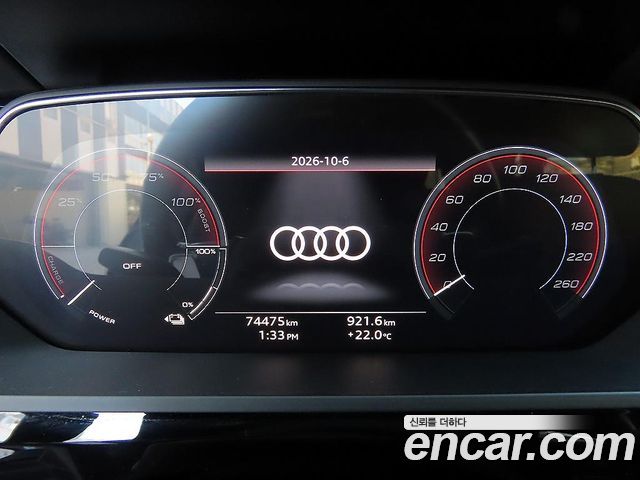 Audi e-tron 2021 — photo 9