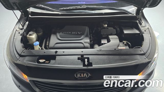 Kia Canival 2016 — photo 6