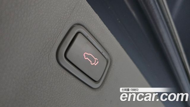Kia Canival 2016 — photo 26