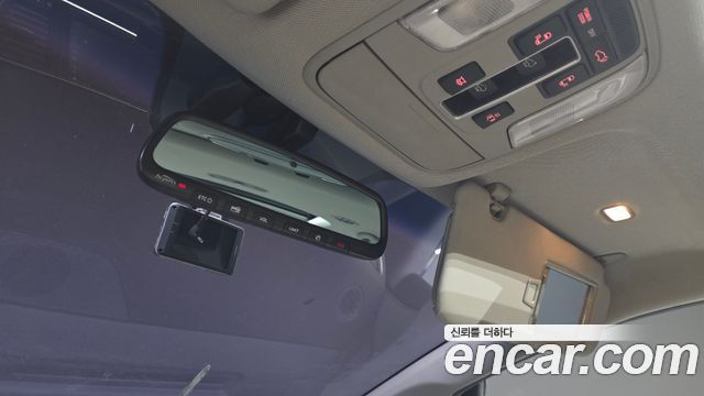 Kia Canival 2016 — photo 27