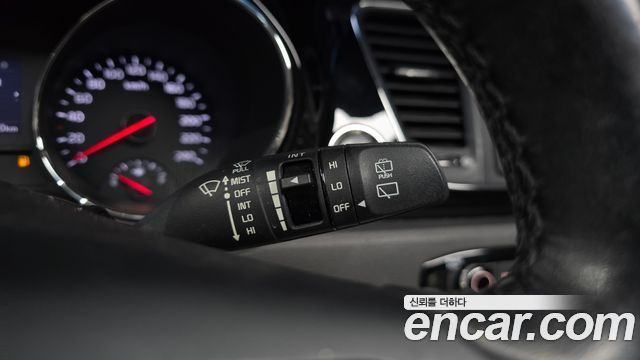 Kia Canival 2016 — photo 29