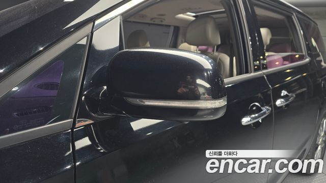 Kia Canival 2016 — photo 32