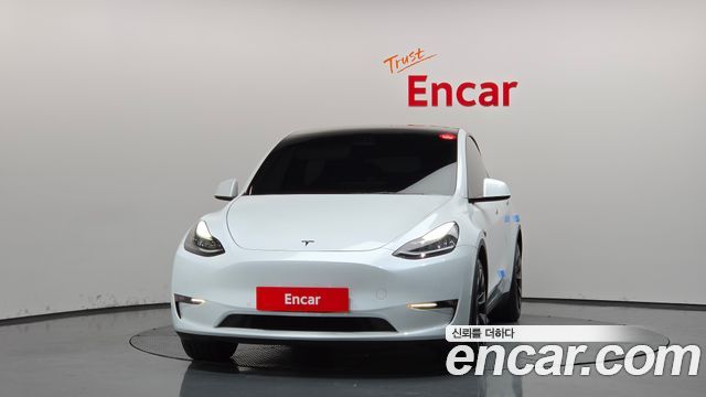 Tesla Model Y 2022 — photo 3