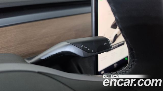 Tesla Model Y 2022 — photo 9