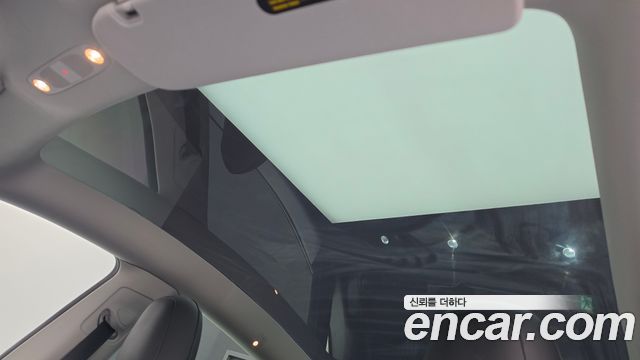 Tesla Model Y 2022 — photo 15