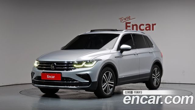 Volkswagen Tiguan 2022 — photo 1