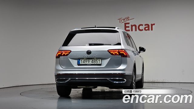 Volkswagen Tiguan 2022 — photo 4