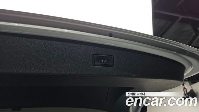 Volkswagen Tiguan 2022 — photo 27
