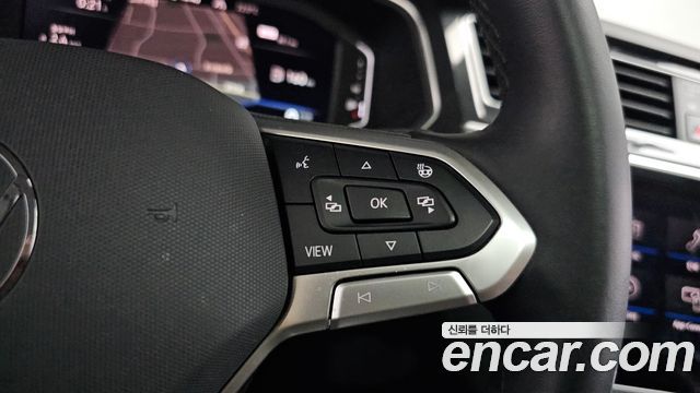 Volkswagen Tiguan 2022 — photo 39