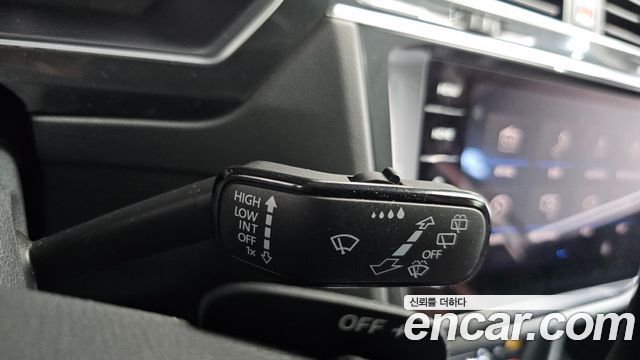 Volkswagen Tiguan 2022 — photo 41