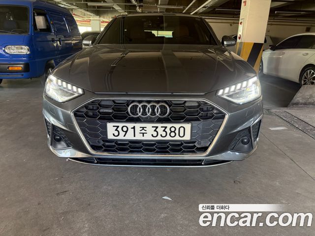 Audi A4 2023 — photo 2