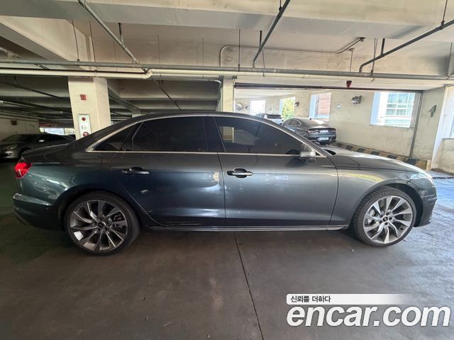 Audi A4 2023 — photo 5