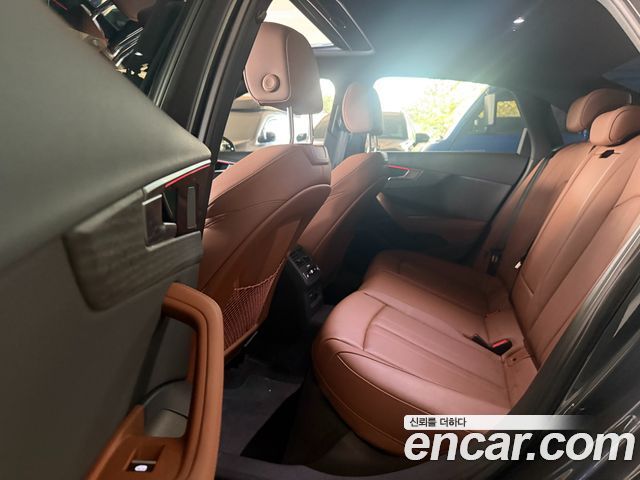 Audi A4 2023 — photo 8