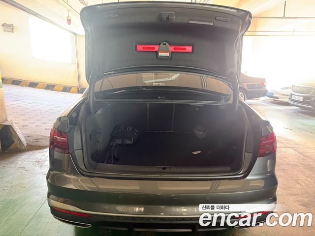 Audi A4 2023 — photo 19