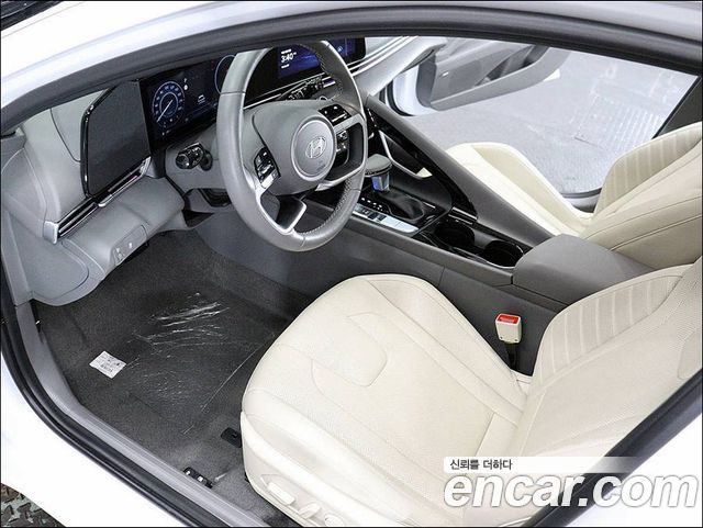 Hyundai AVANTE 2026 — photo 10