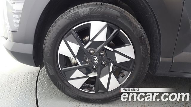 Hyundai Kona 2023 — photo 5