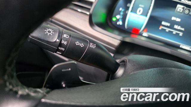Kia K7 2020 — photo 28