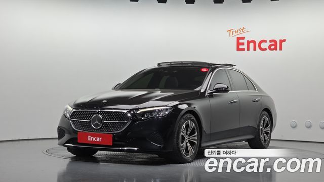 Mercedes-Benz E-Class 2024 — photo 1