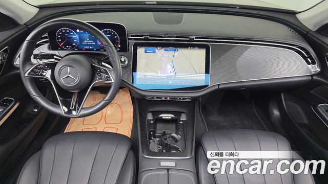 Mercedes-Benz E-Class 2024 — photo 7