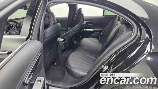 Mercedes-Benz E-Class 2024 — photo 11