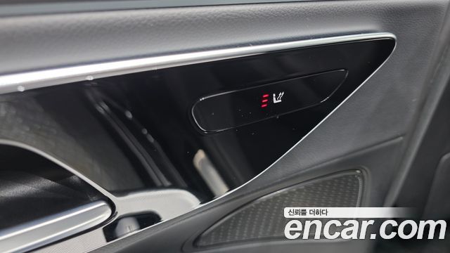 Mercedes-Benz E-Class 2024 — photo 19