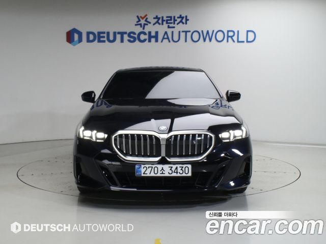 BMW 5-Series 2025 — photo 3