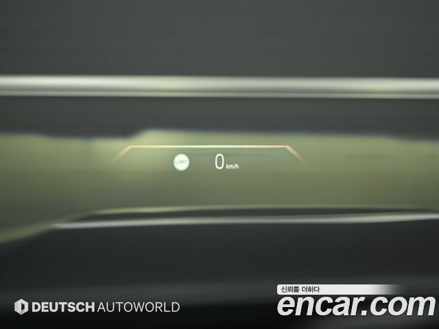 BMW 5-Series 2025 — photo 17