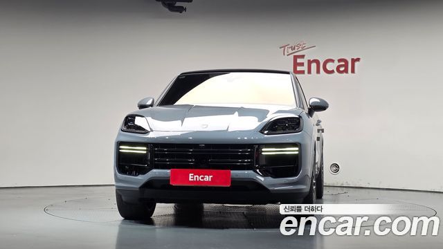 Porsche Cayenne 2025 — photo 3
