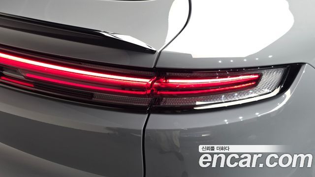 Porsche Cayenne 2025 — photo 9