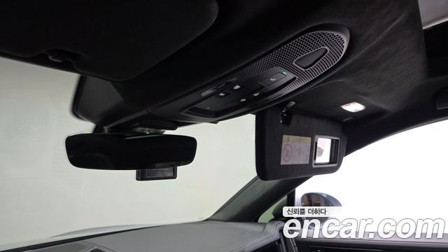 Porsche Cayenne 2025 — photo 30