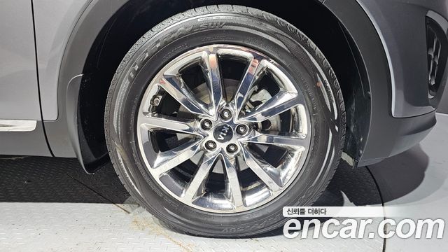 Kia Sorento 2016 — photo 7