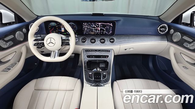 Mercedes-Benz E-Class 2023 — photo 10