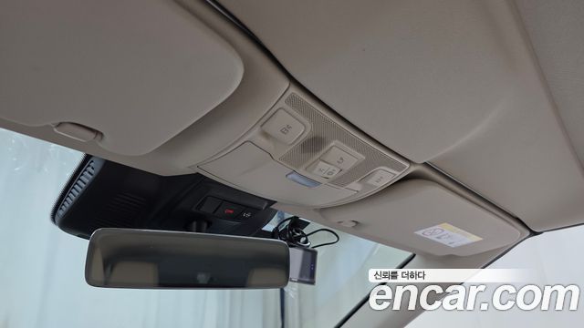 Mercedes-Benz E-Class 2023 — photo 25